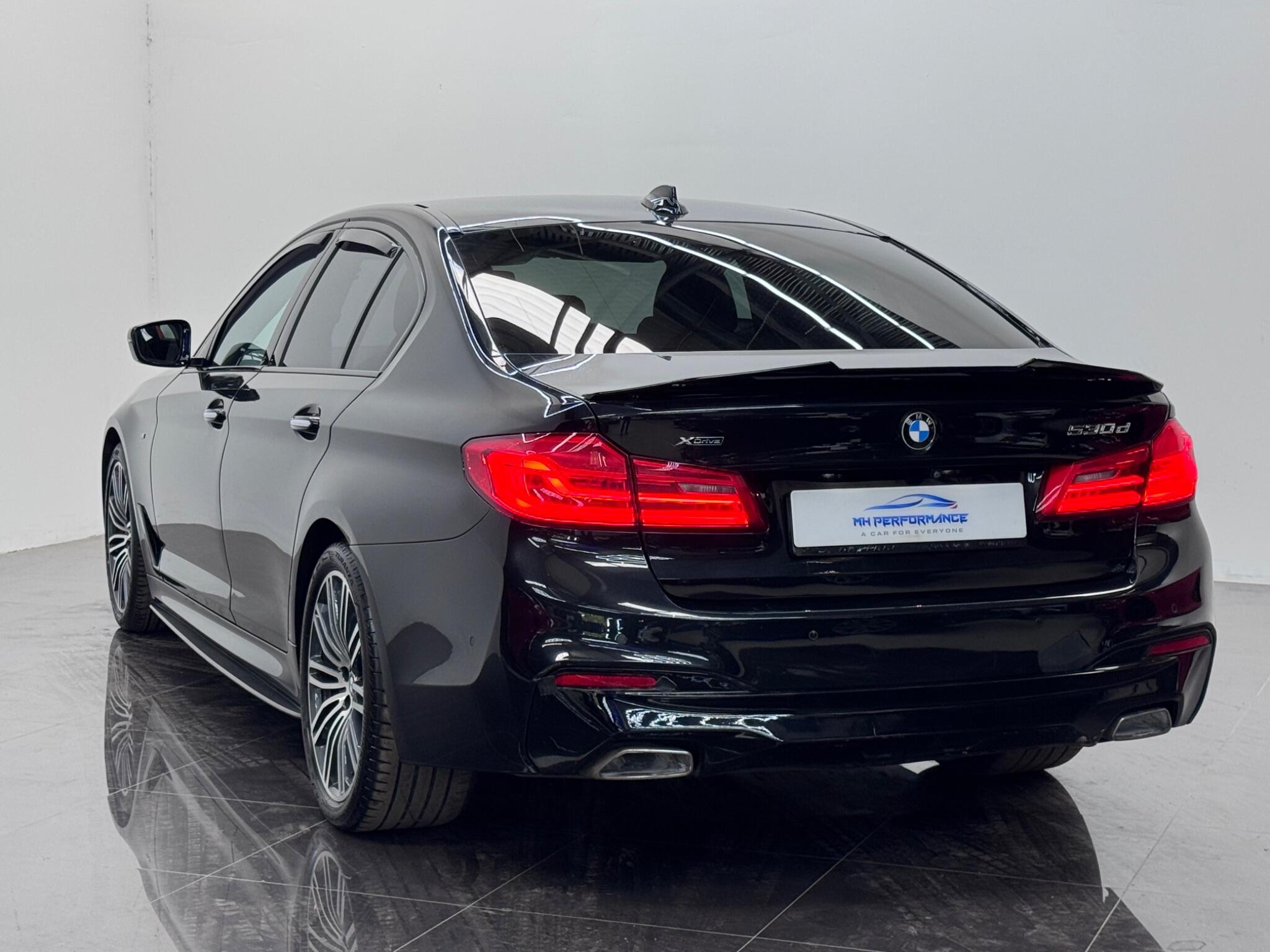 BMW 5 Series view 58