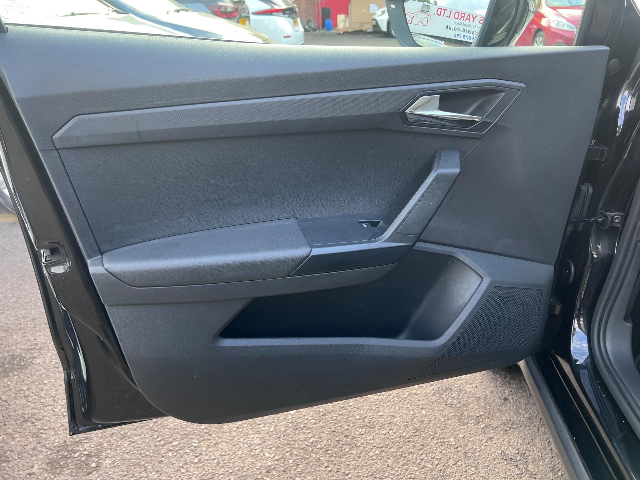 Seat Arona view 37