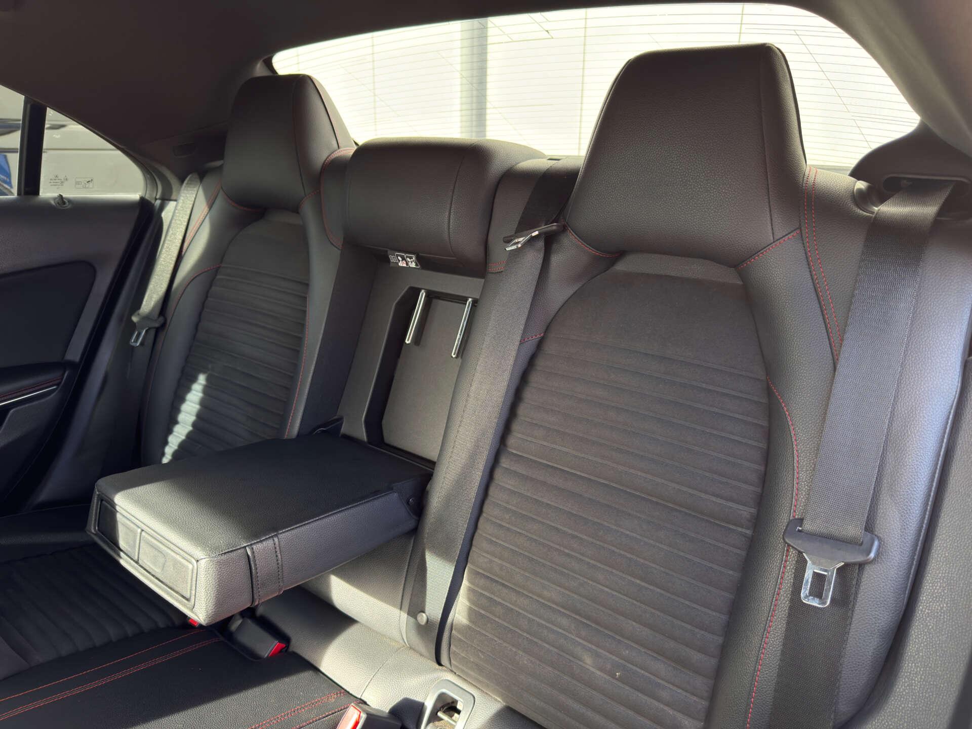 Mercedes-Benz Cla view 36
