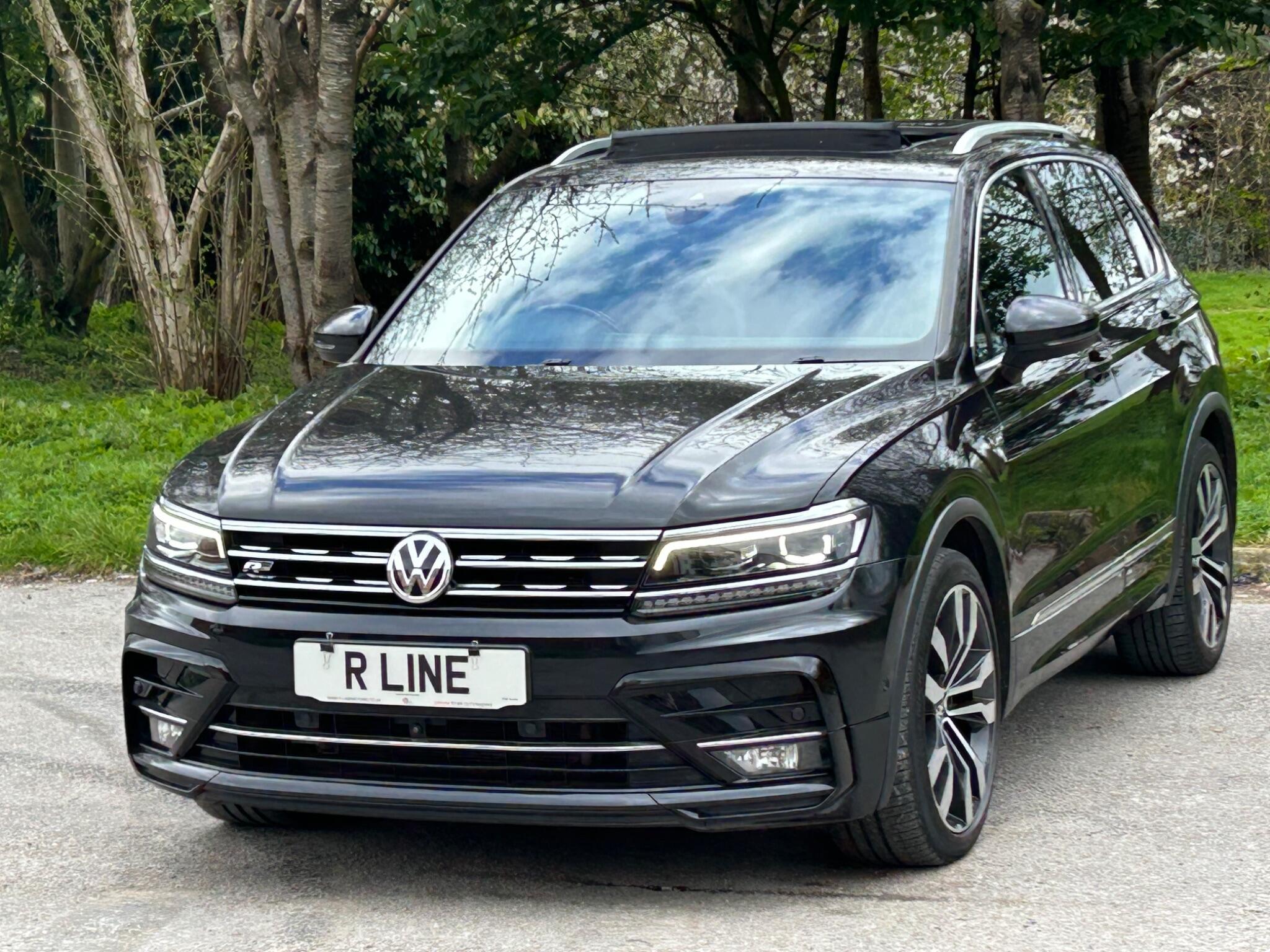 Volkswagen Tiguan view 8