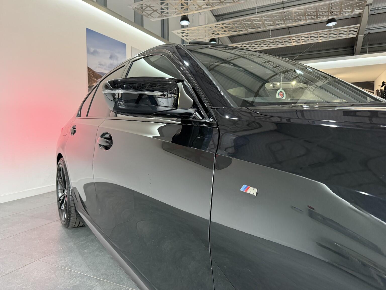 BMW 3 Series view 3