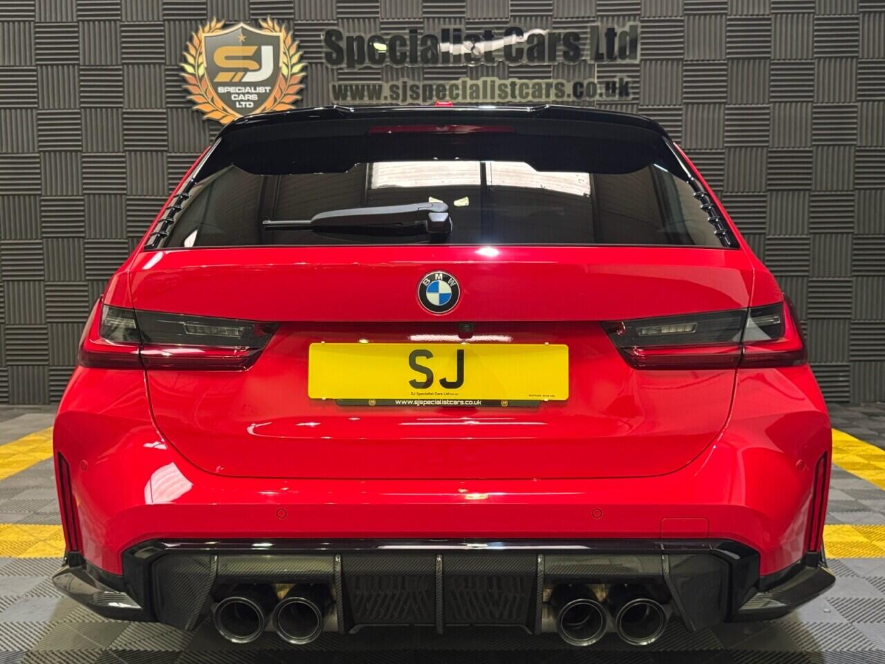 BMW M3 view 3