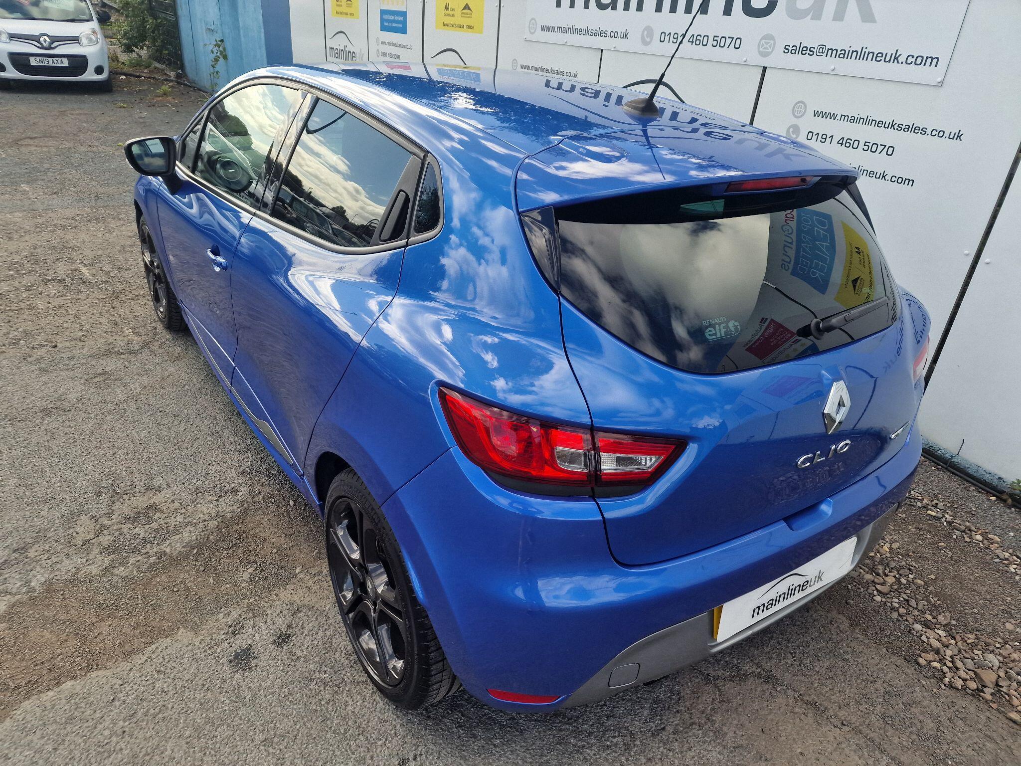 Renault Clio view 6