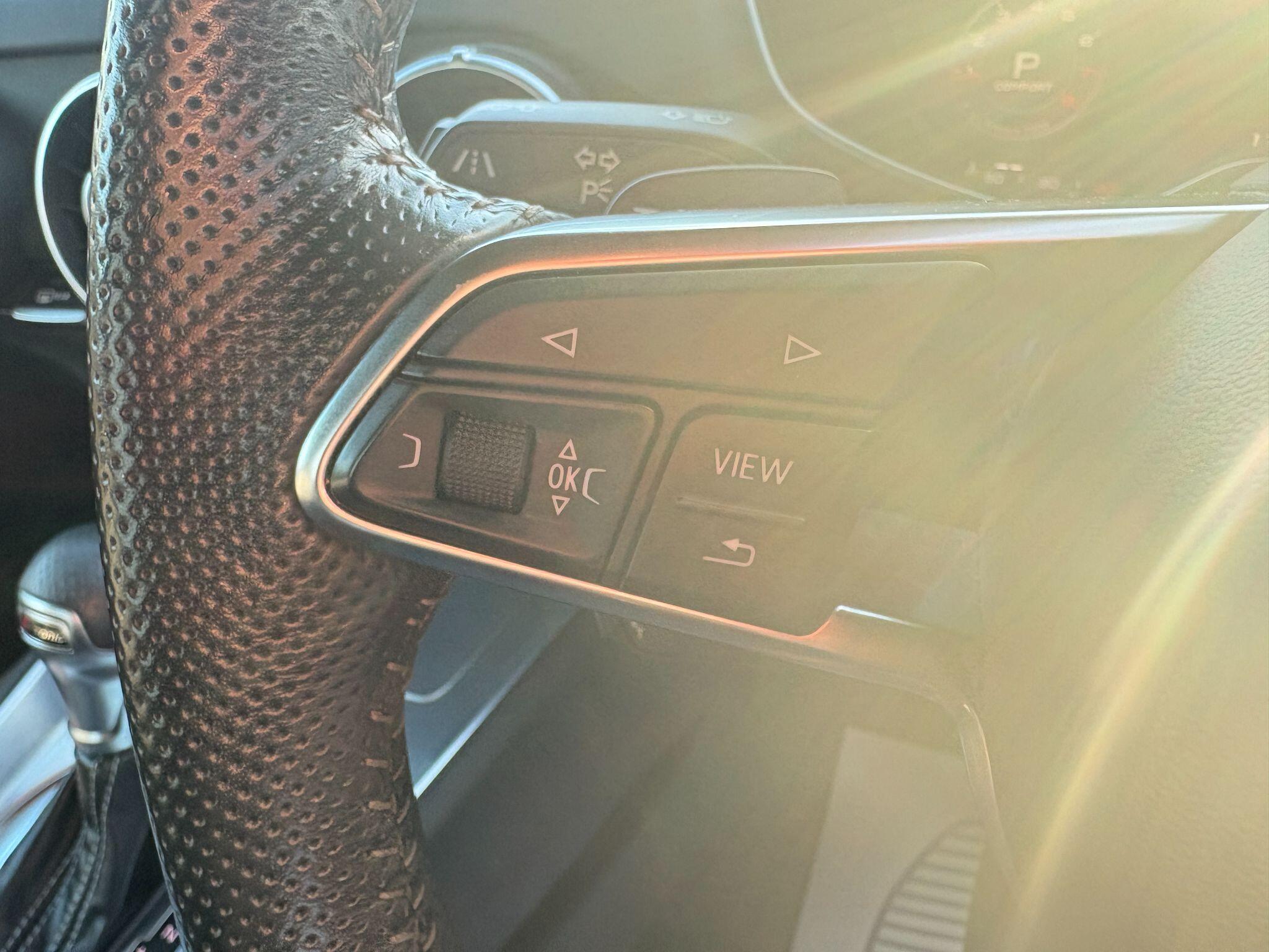 Audi TT view 32