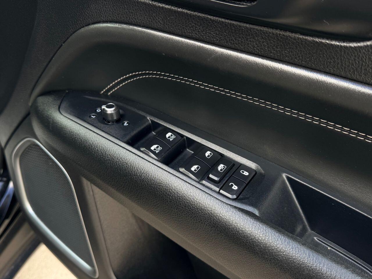 Jeep Compass view 26