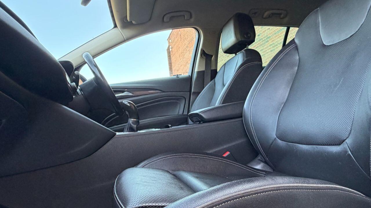 Vauxhall Insignia view 9