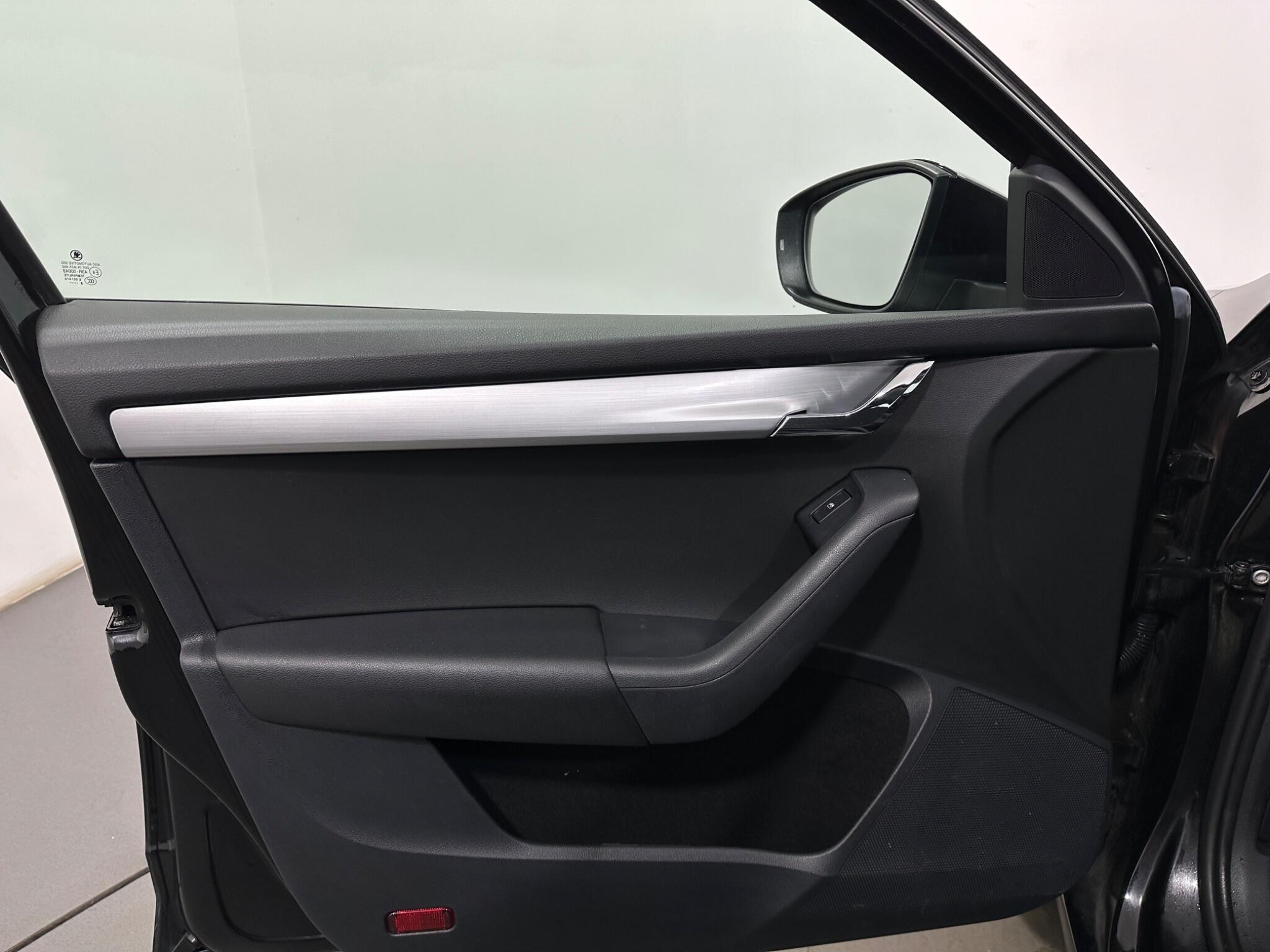 Skoda Octavia view 37