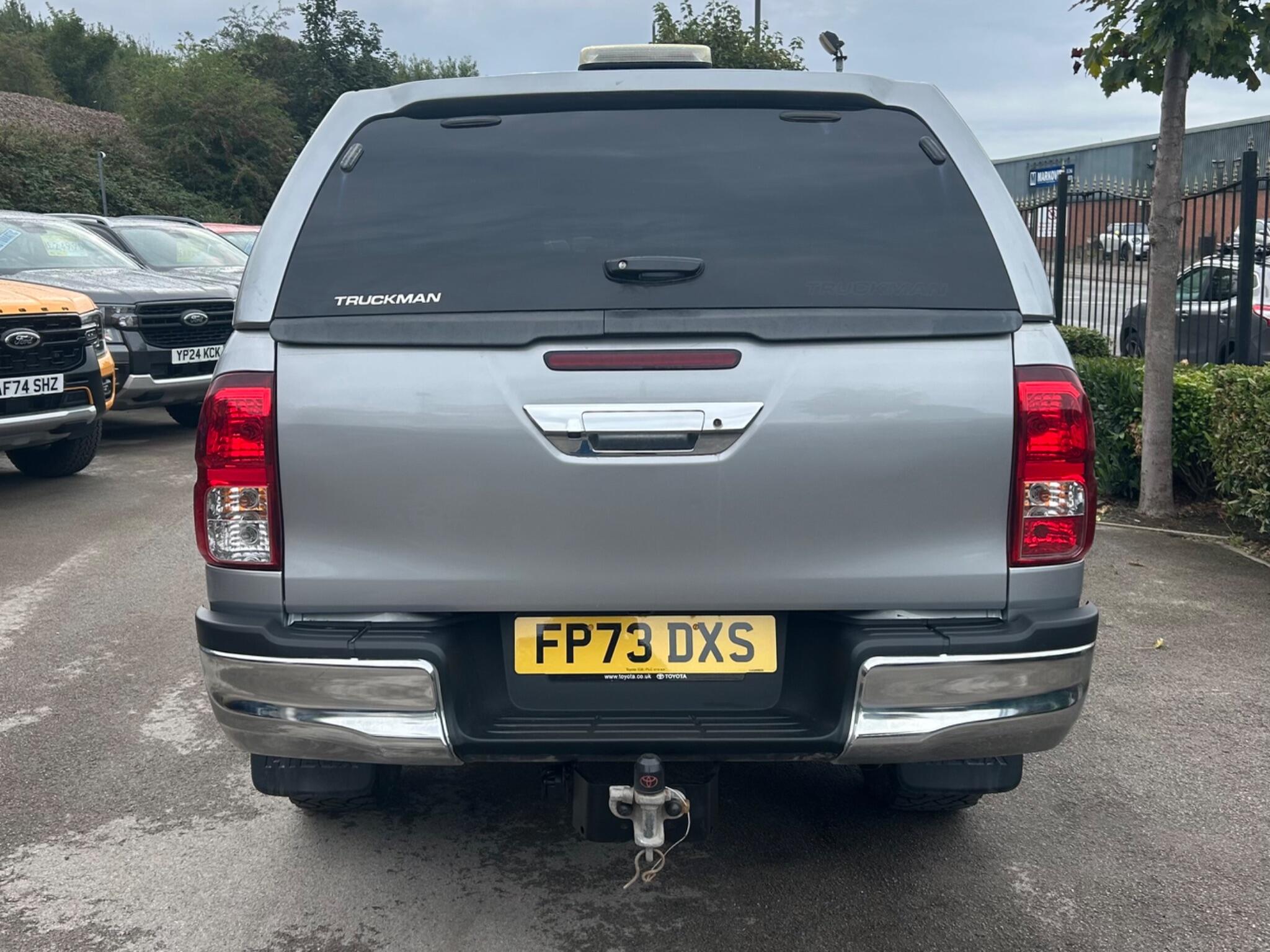Toyota Hilux view 52