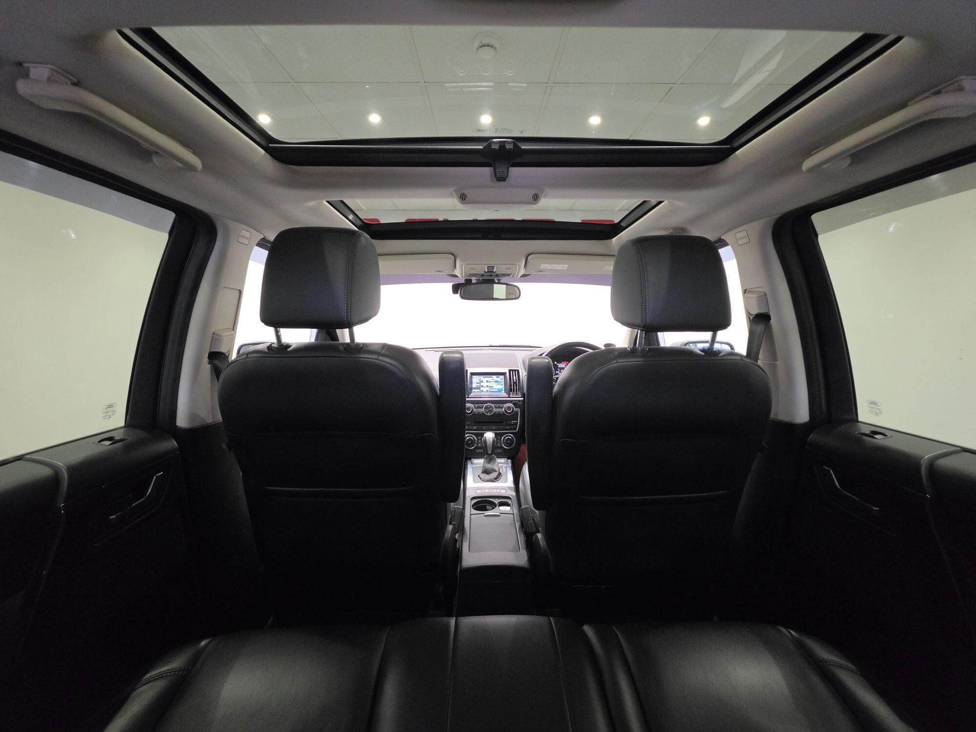 Land Rover Freelander view 23