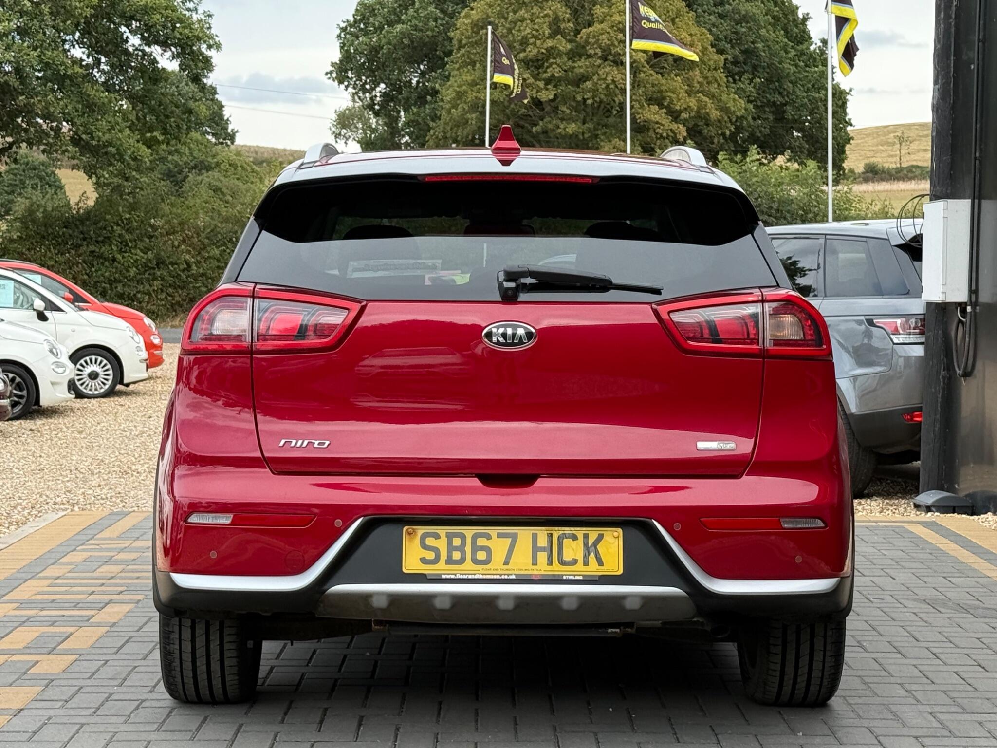 Kia Niro view 4