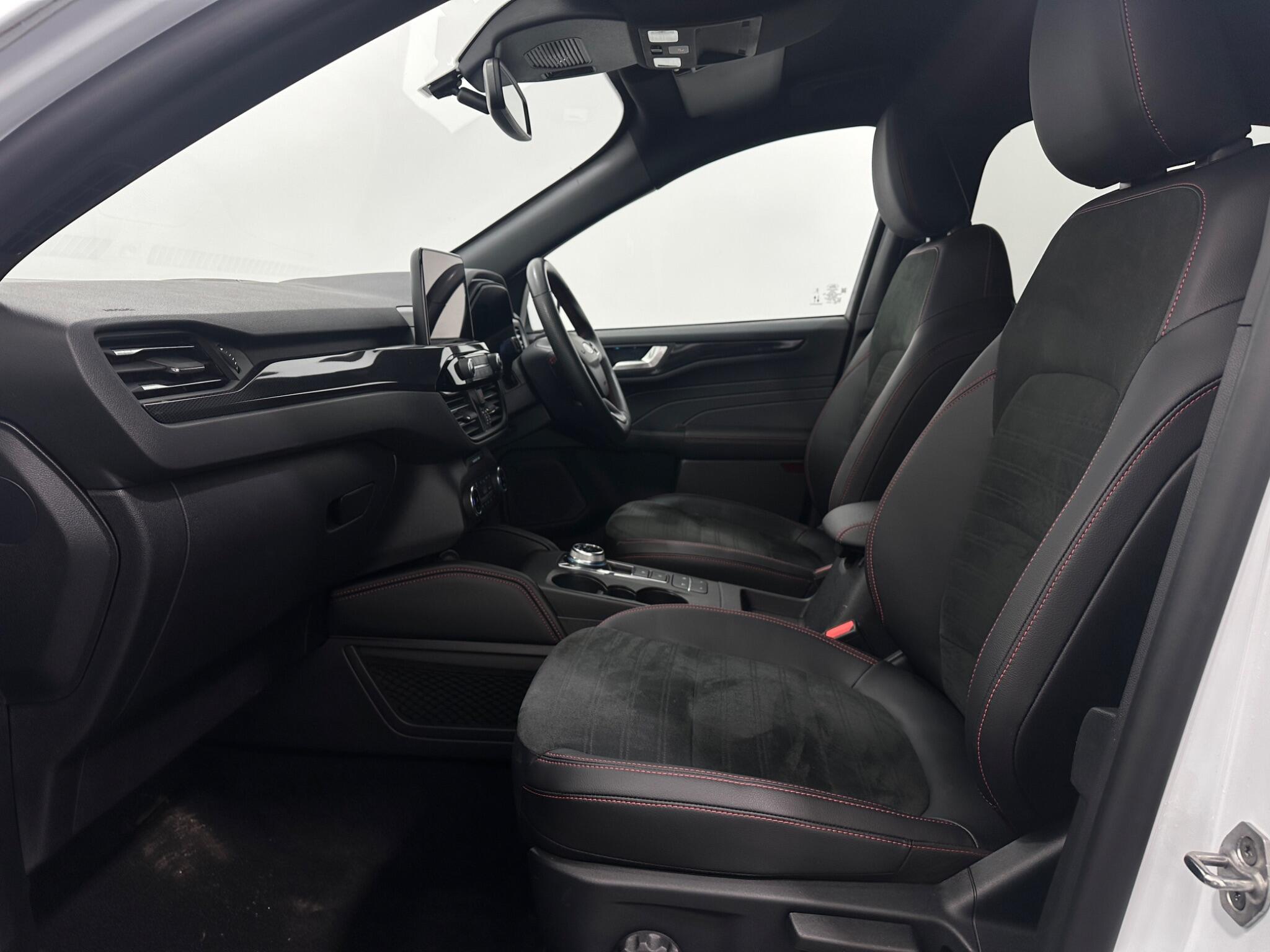 Ford Kuga view 32