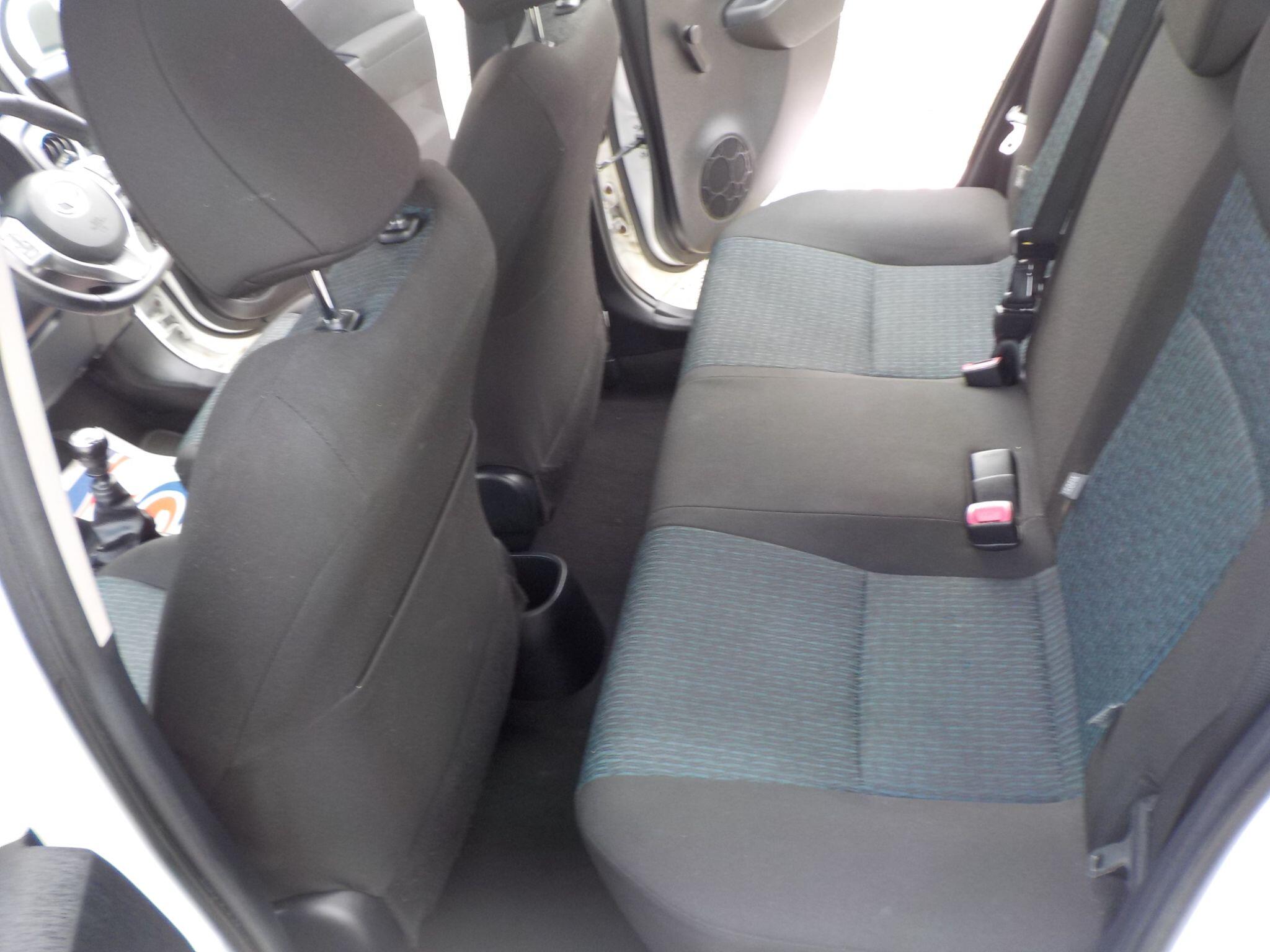 Toyota Yaris 1.33 Dual VVT-i TR Euro 5 5dr