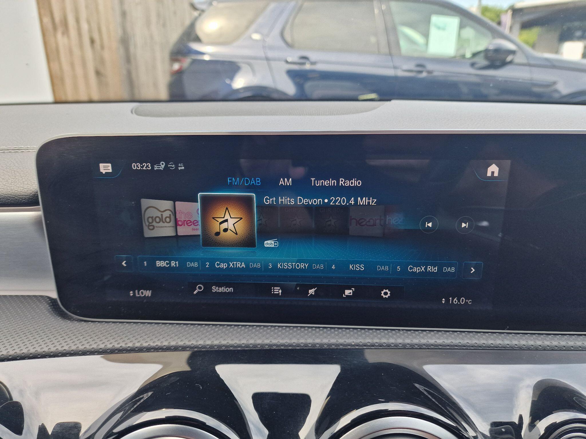 Mercedes-Benz CLA view 10