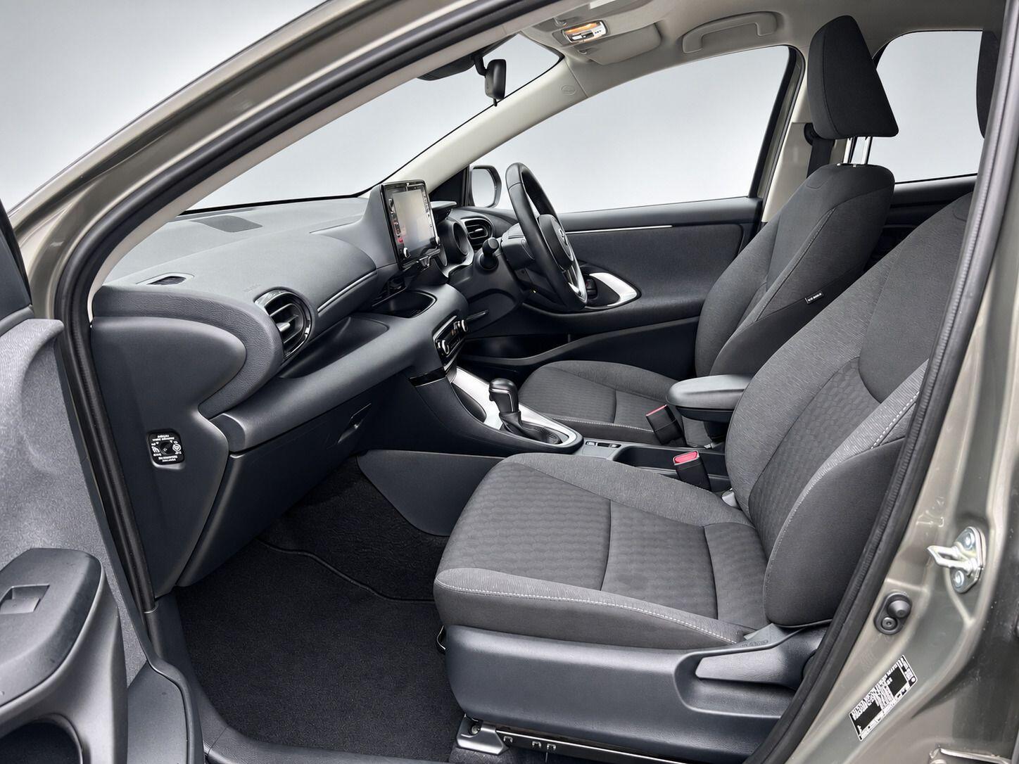 Toyota Yaris view 32