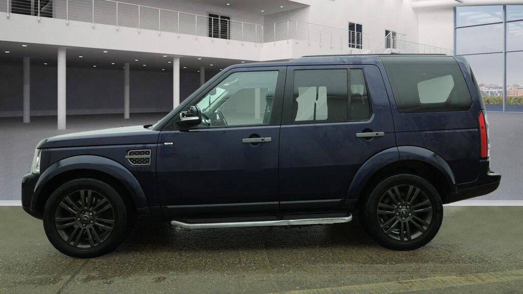 Land Rover Discovery 4 view 10