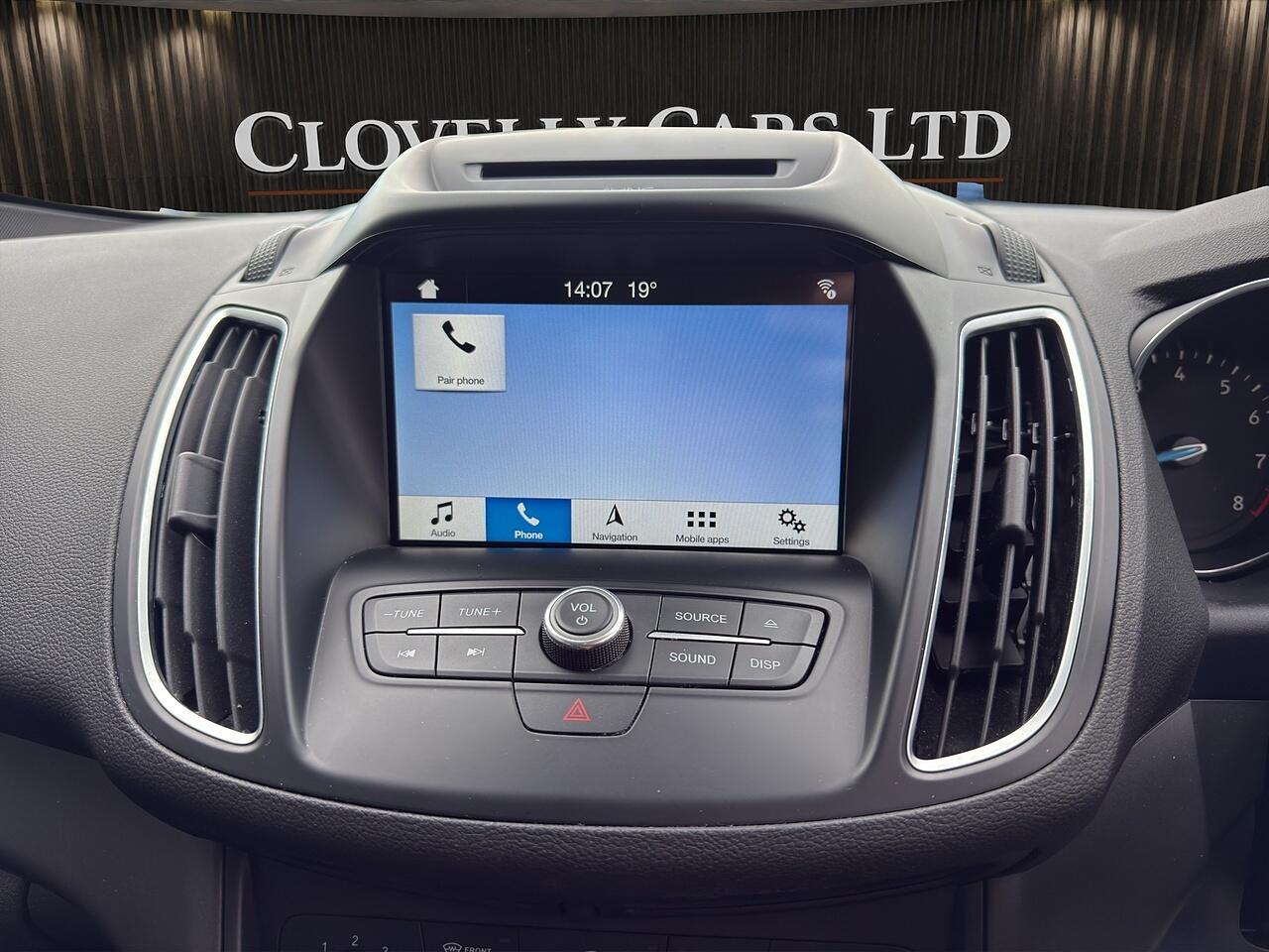 Ford C-Max view 27