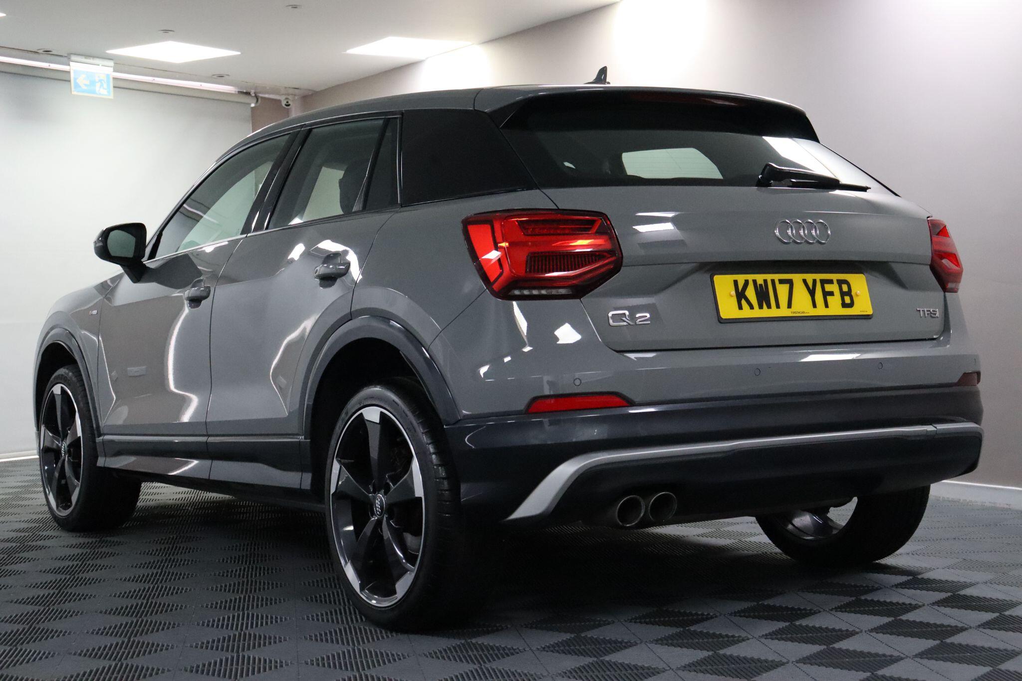 Audi Q2 view 22