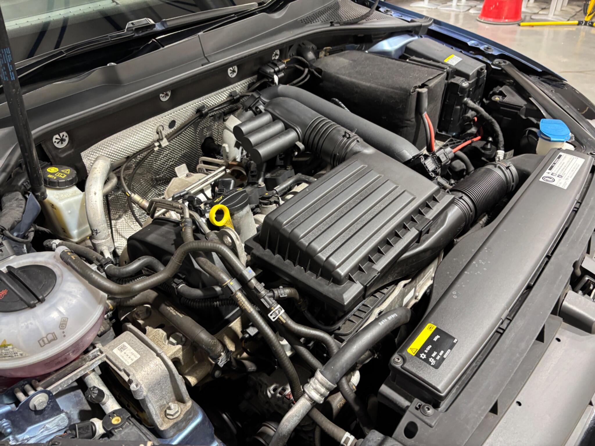 Volkswagen Golf view 66