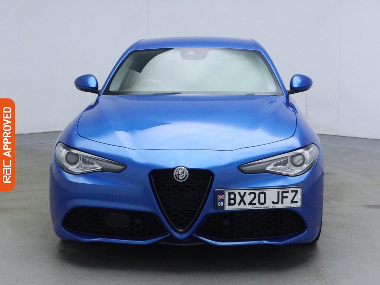 Alfa Romeo Giulia view 7