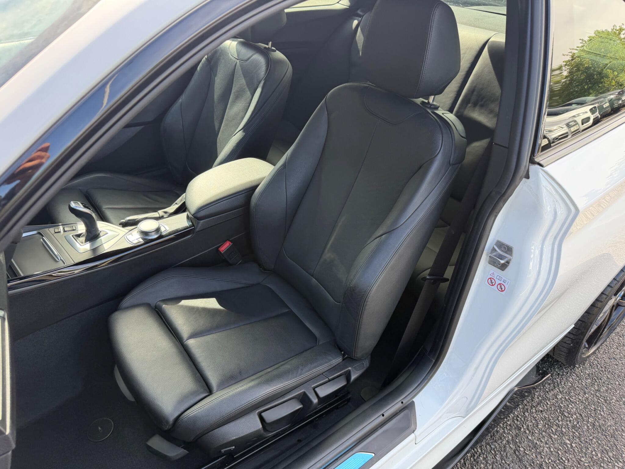 BMW 2 Series view 18