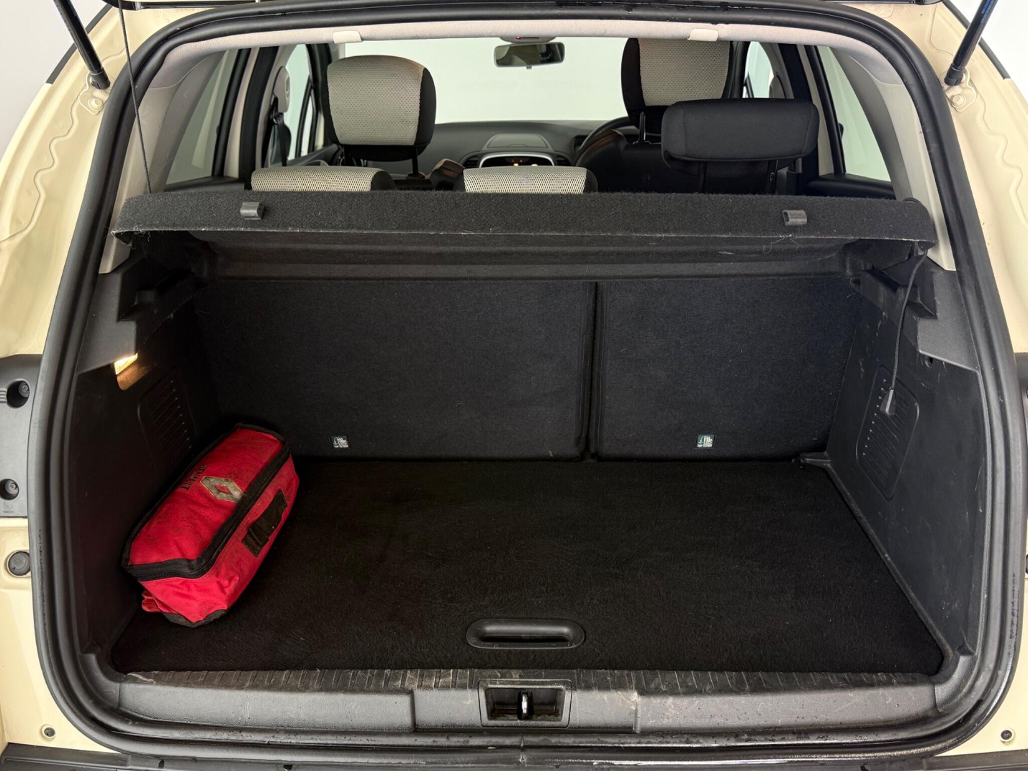 Renault Captur view 10