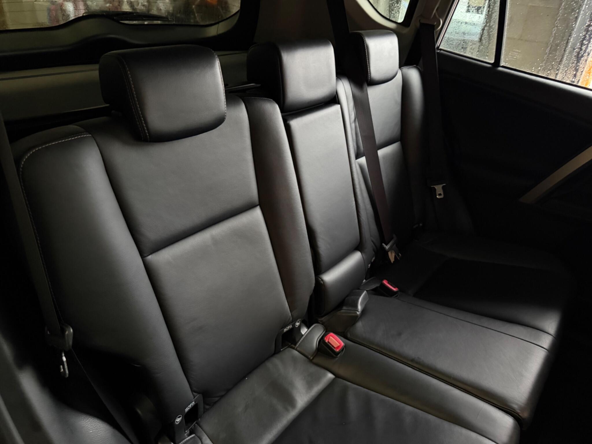 Toyota RAV4 view 7