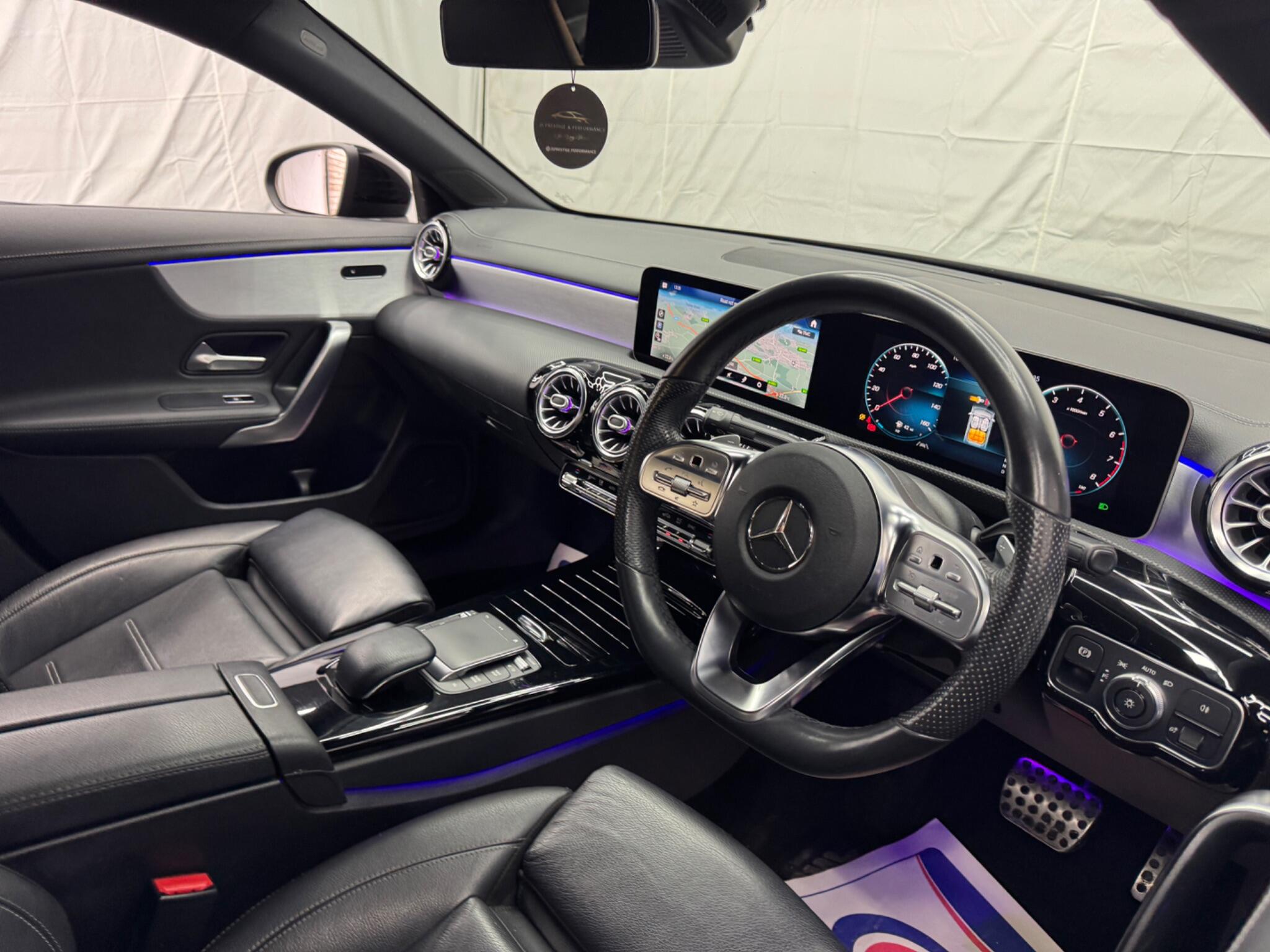 Mercedes-Benz Cla view 36