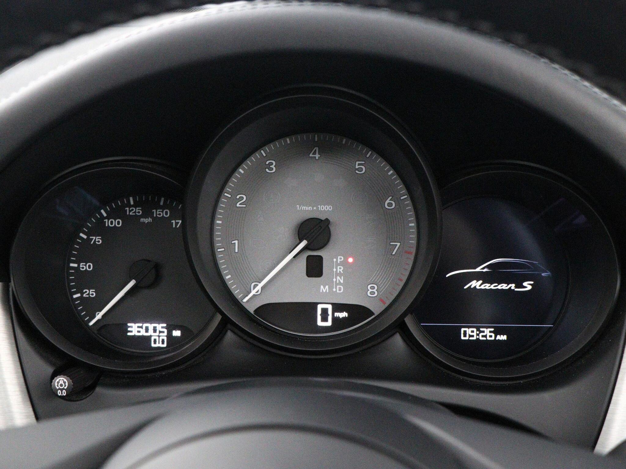 Porsche Macan view 47