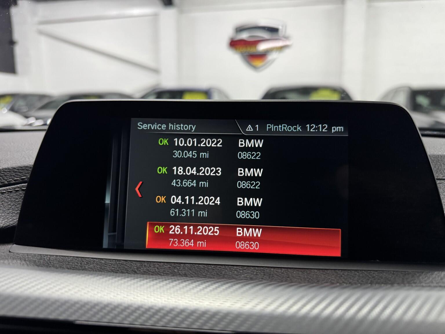 BMW 3 Series view 17