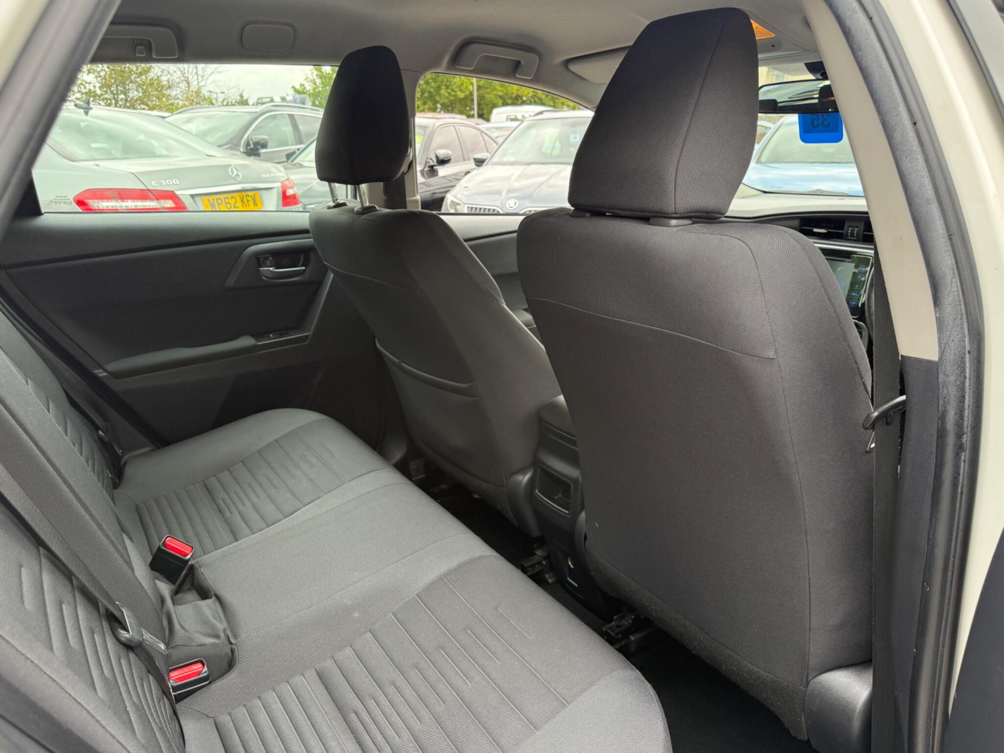 Toyota Auris - Image 37