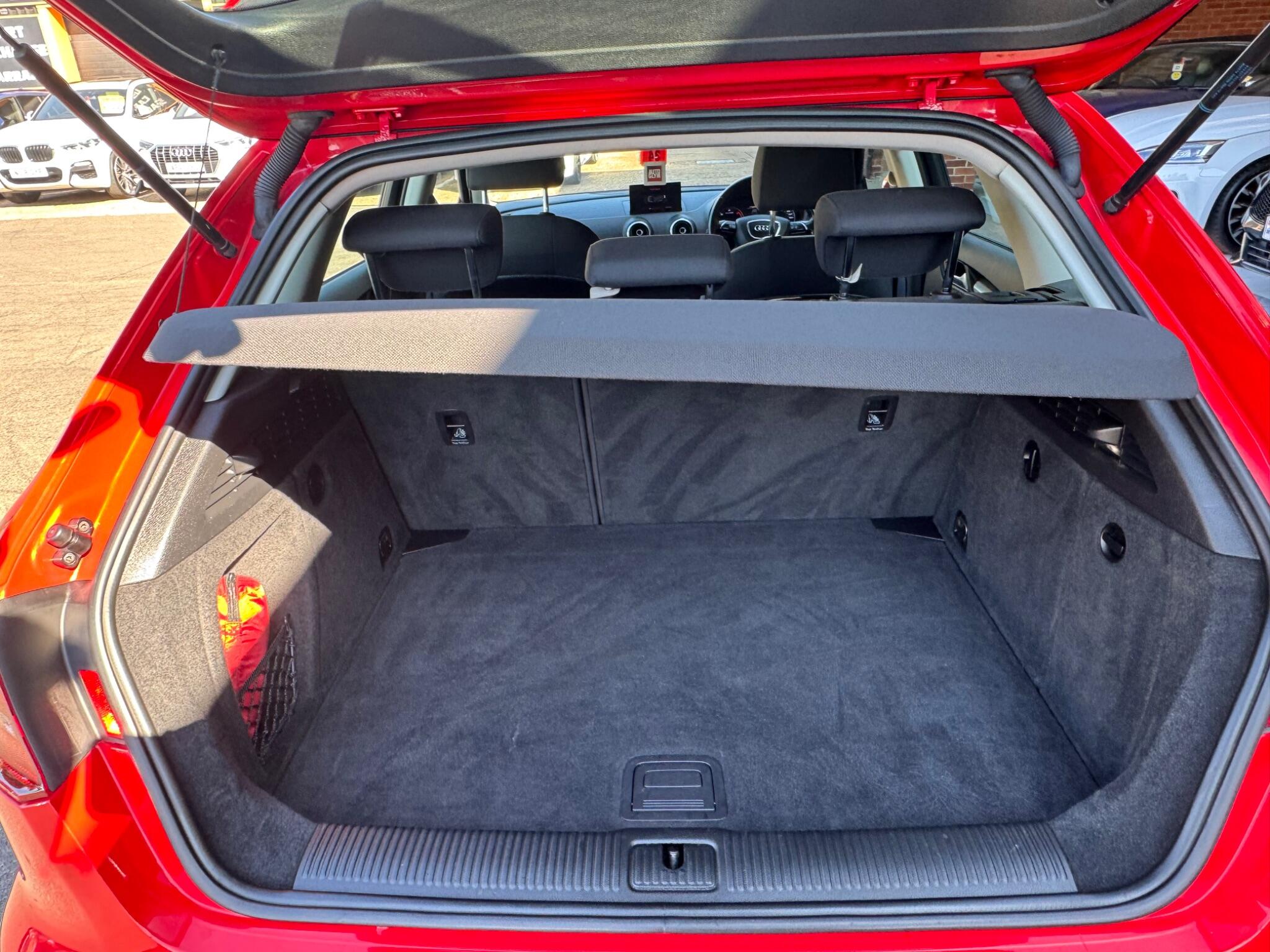 Audi A3 view 8