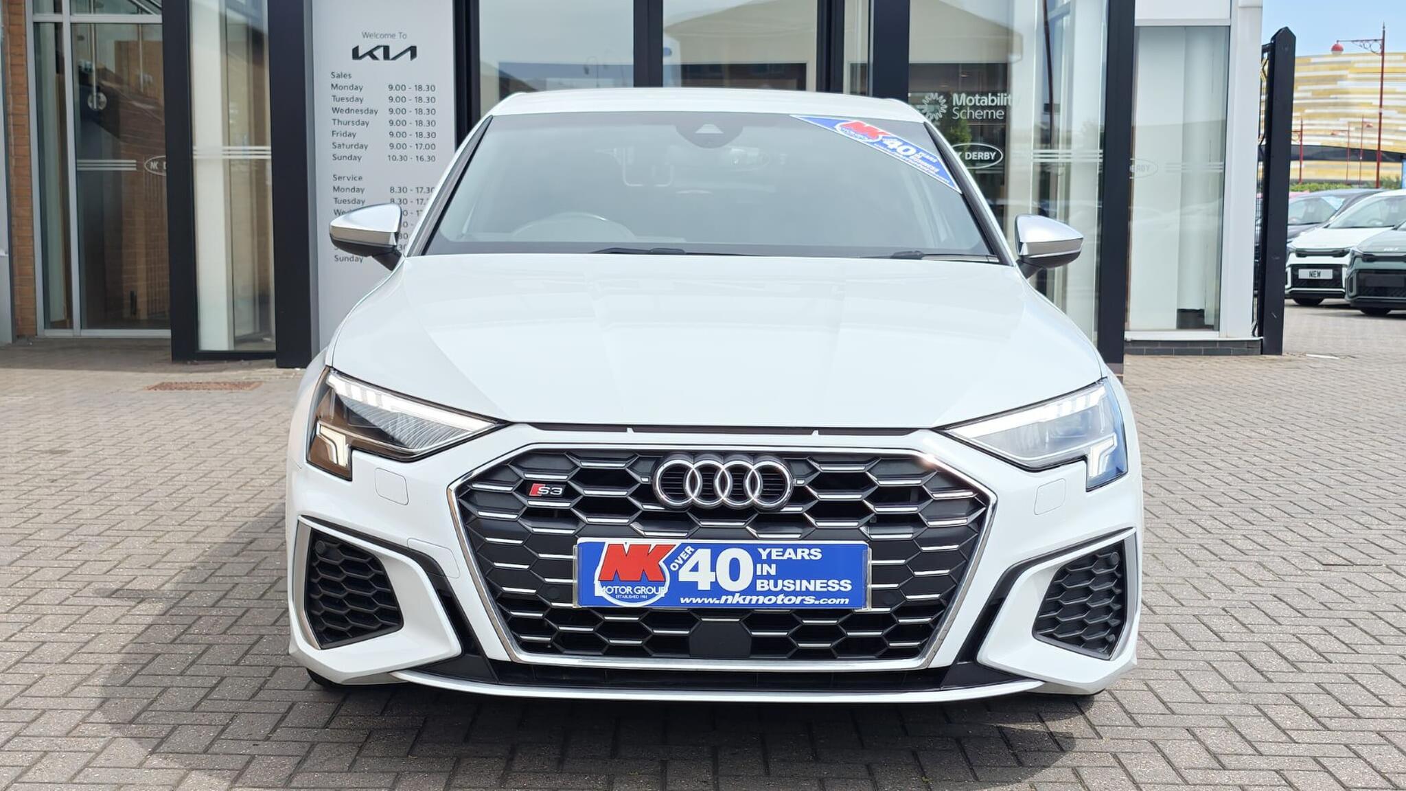 Audi Audi S3 view 3