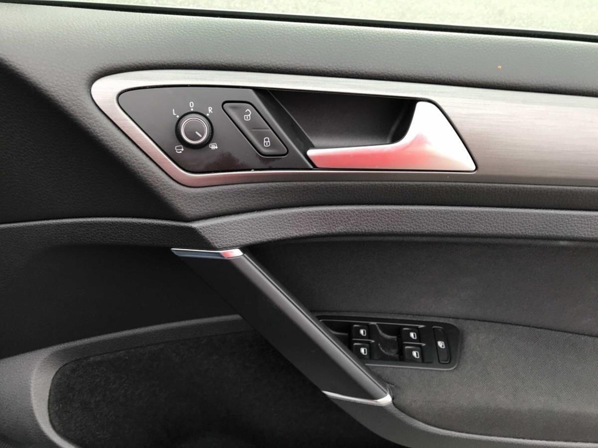 Volkswagen Golf view 15