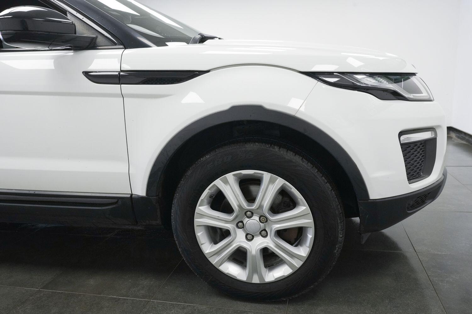 Land Rover Range Rover Evoque view 18