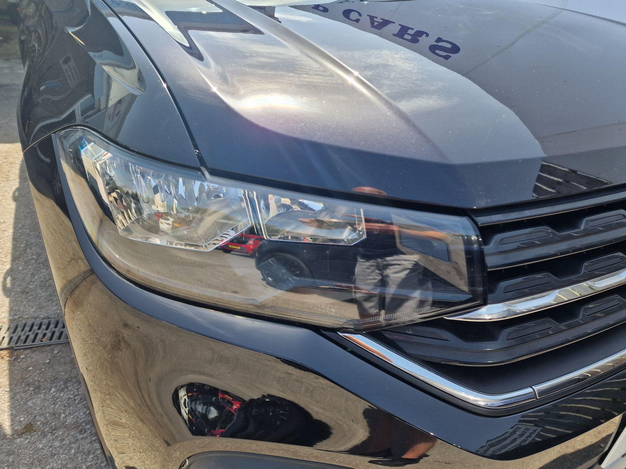 Volkswagen T-Cross view 25