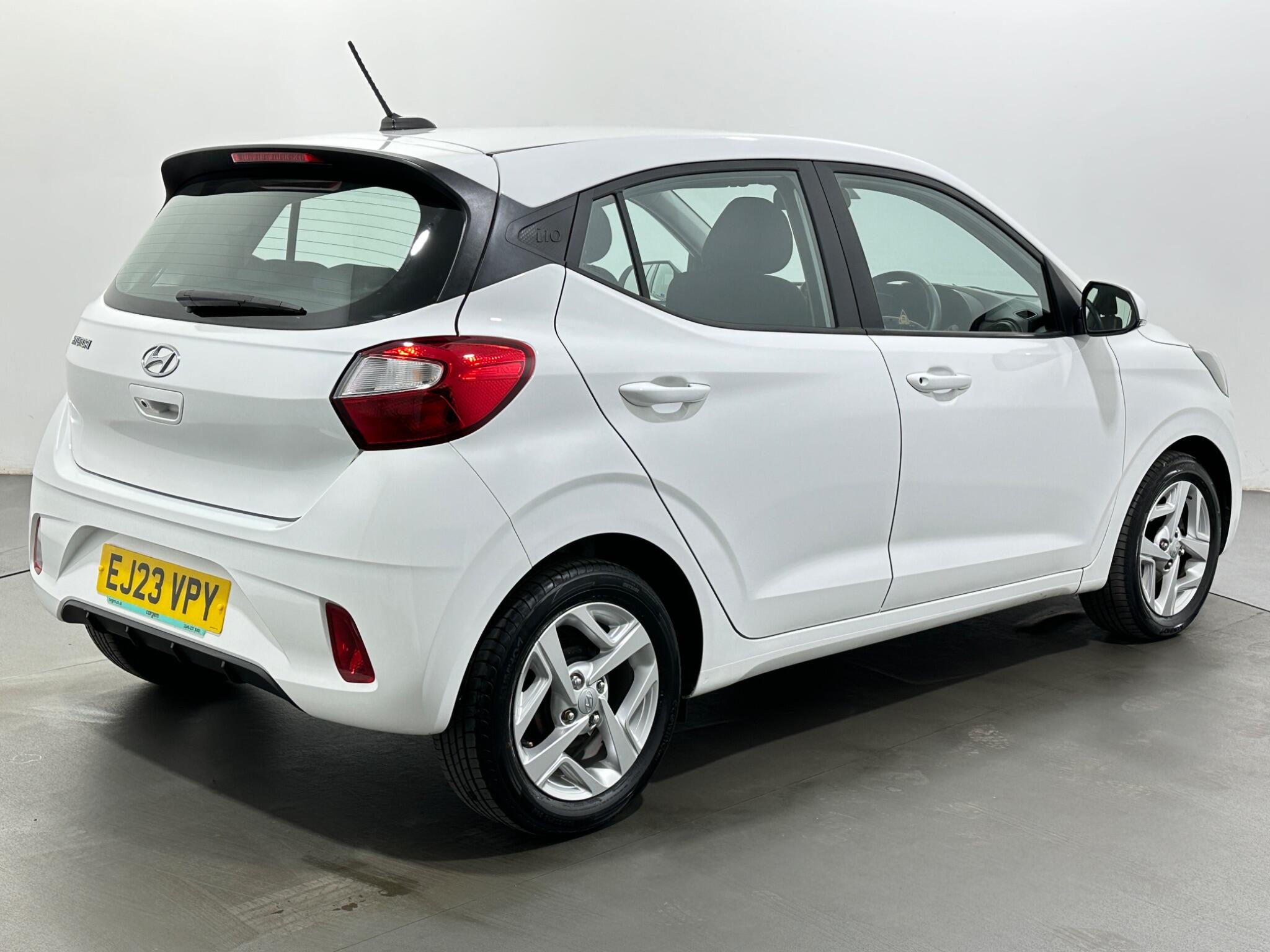 Hyundai I10 view 8