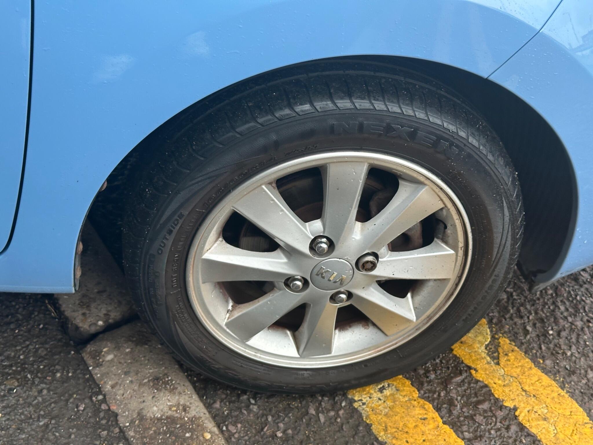 Kia Picanto view 17