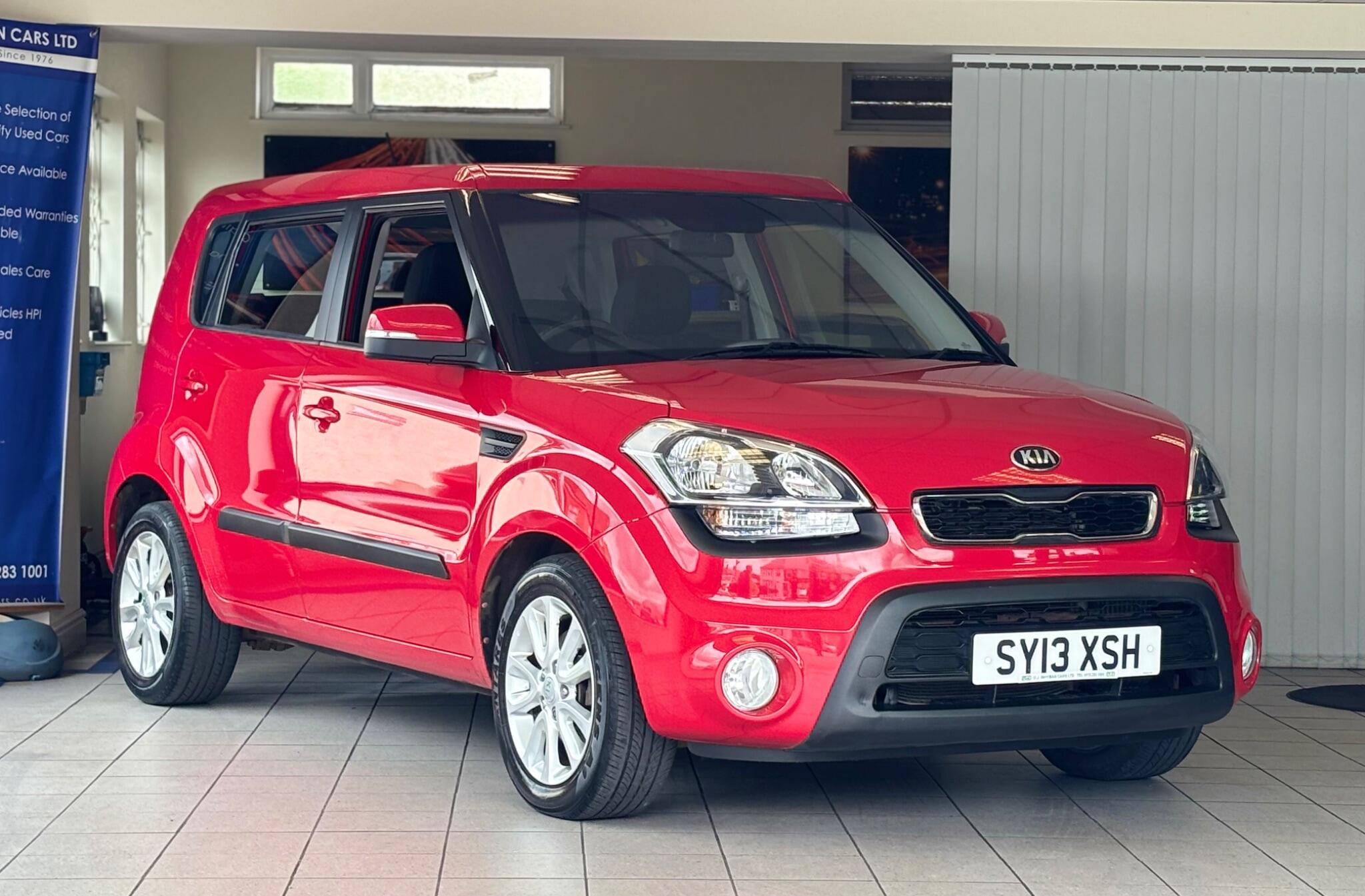 2013 Kia Soul in Red for sale