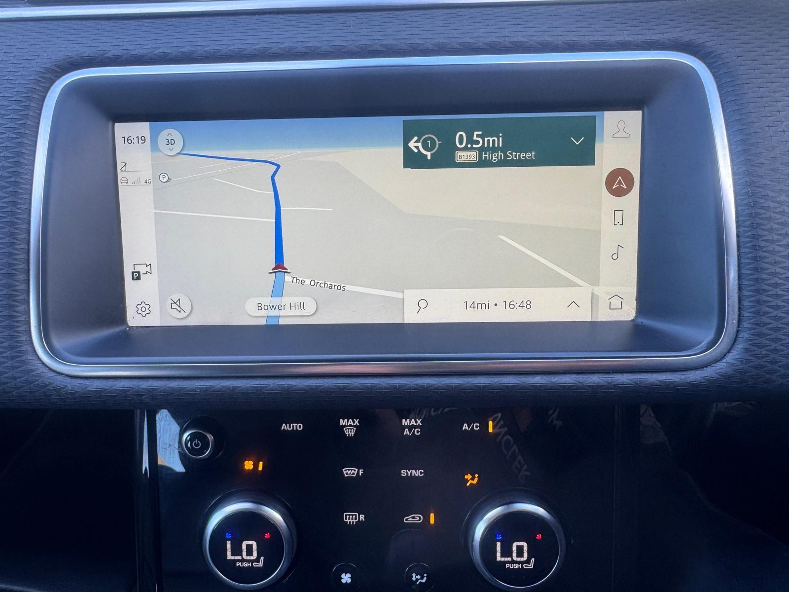 Land Rover Range Rover Evoque view 6