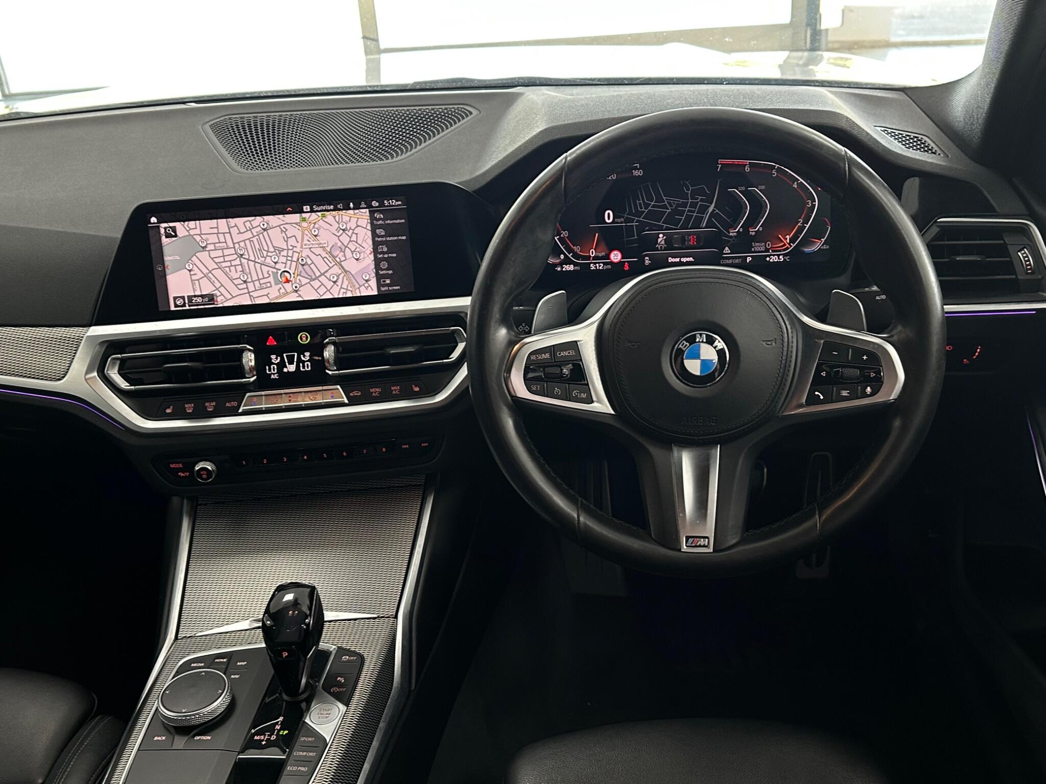 BMW 3 Series view 18