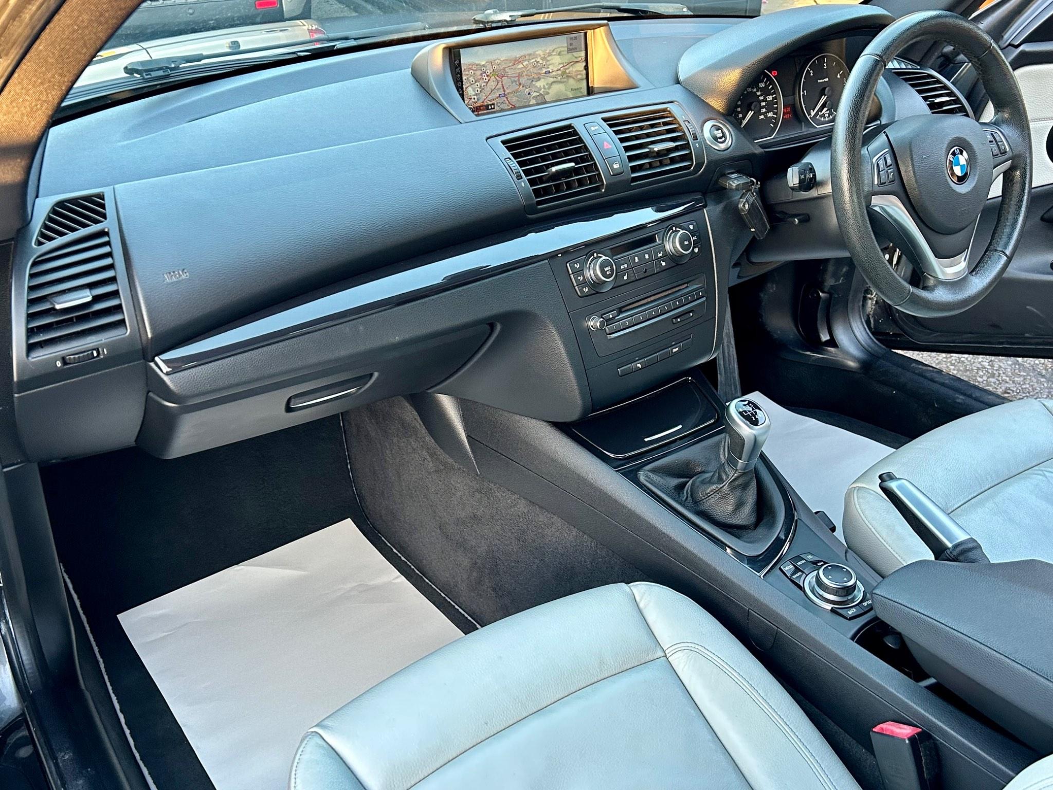 BMW 1 Series view 18