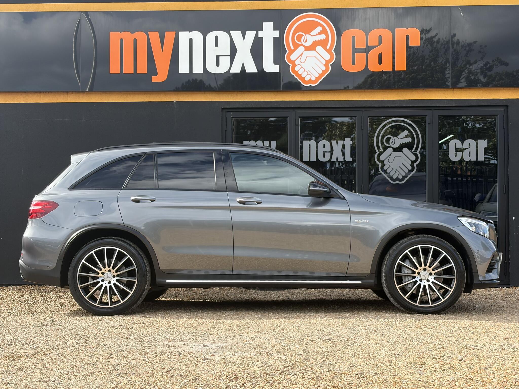 Mercedes-Benz GLC view 14