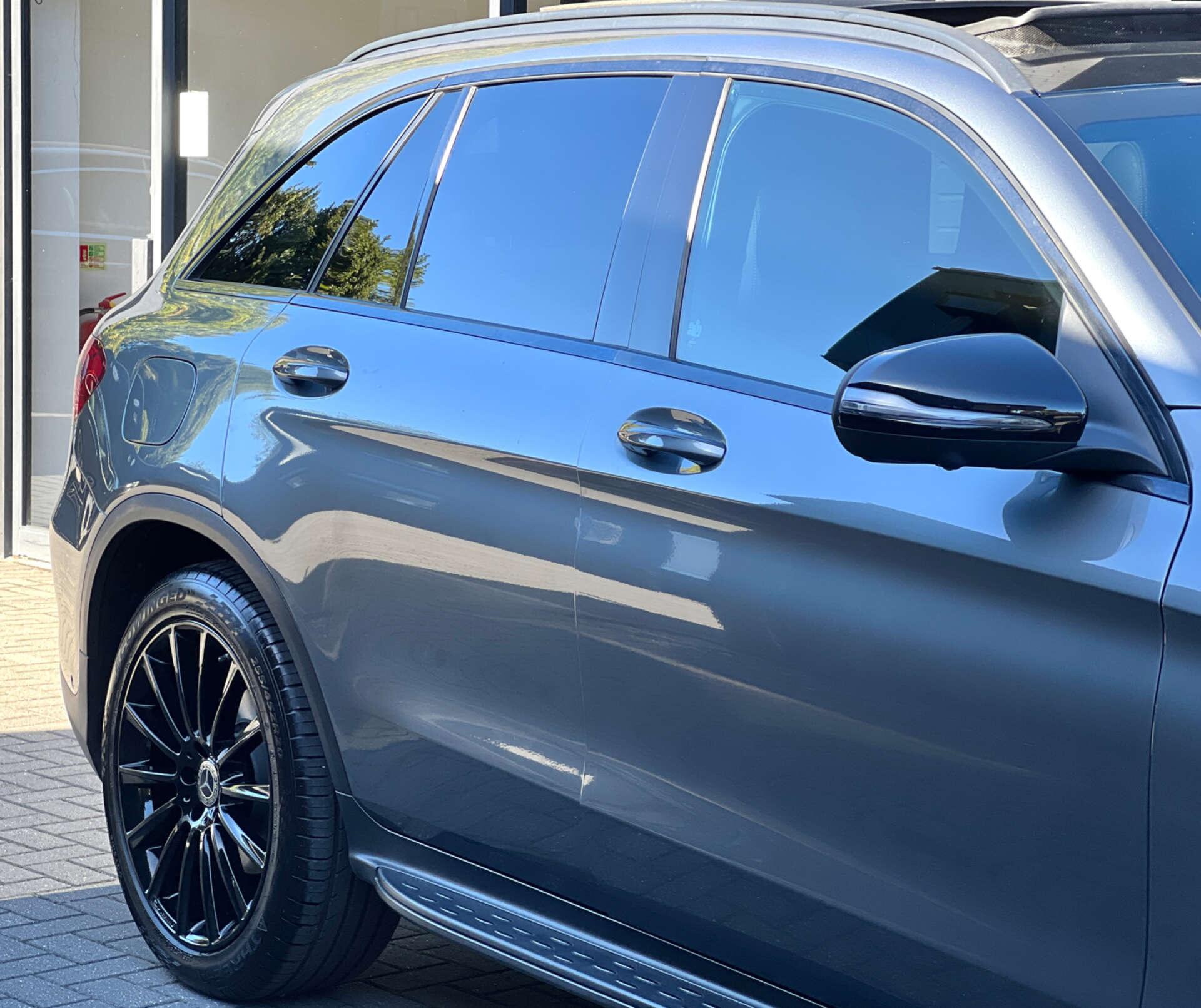 Mercedes-Benz GLC view 12