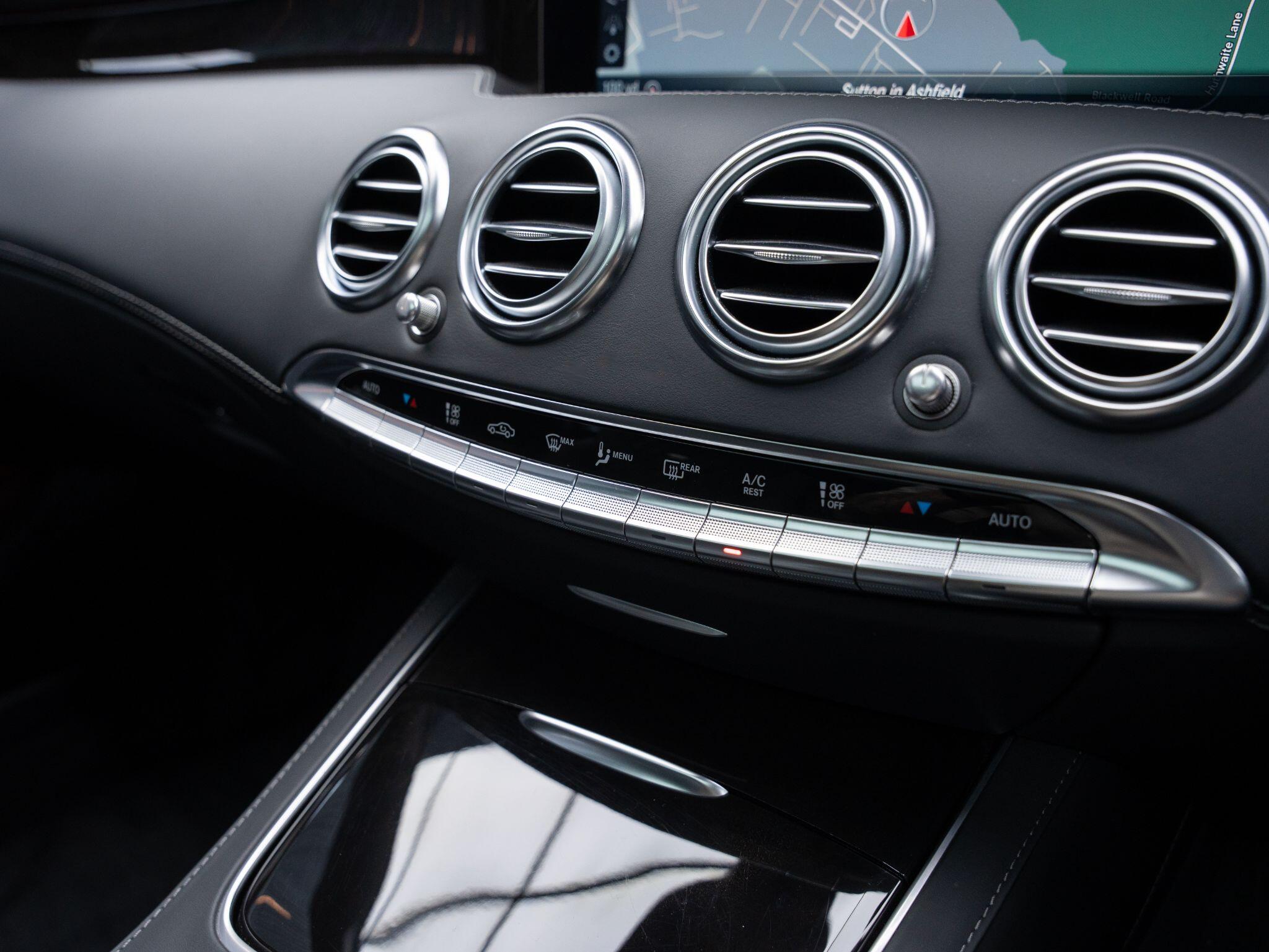 Mercedes-Benz S-Class view 34