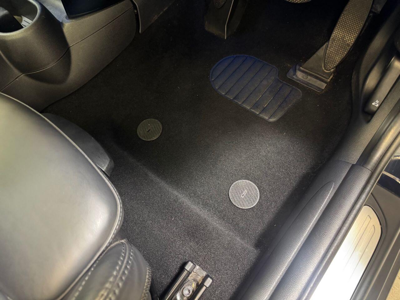 Mini Electric Hatch view 61