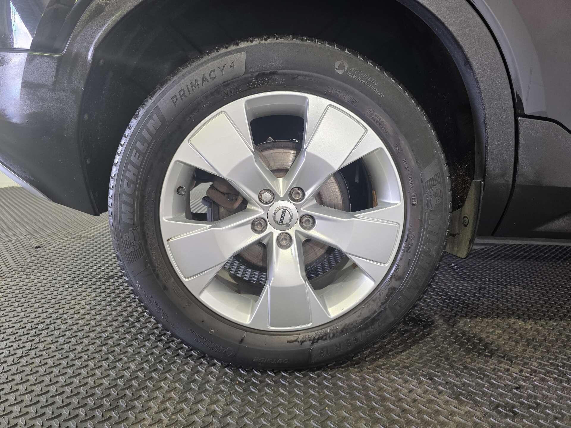 Volvo XC40 view 46