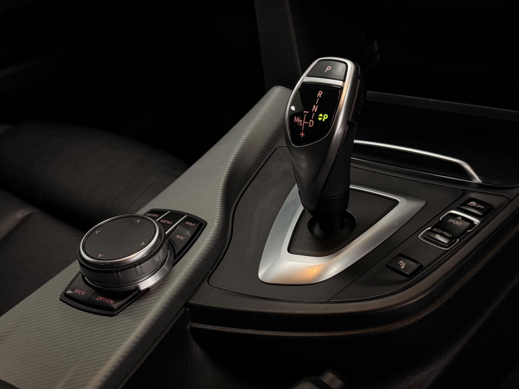 BMW 4 Series view 18