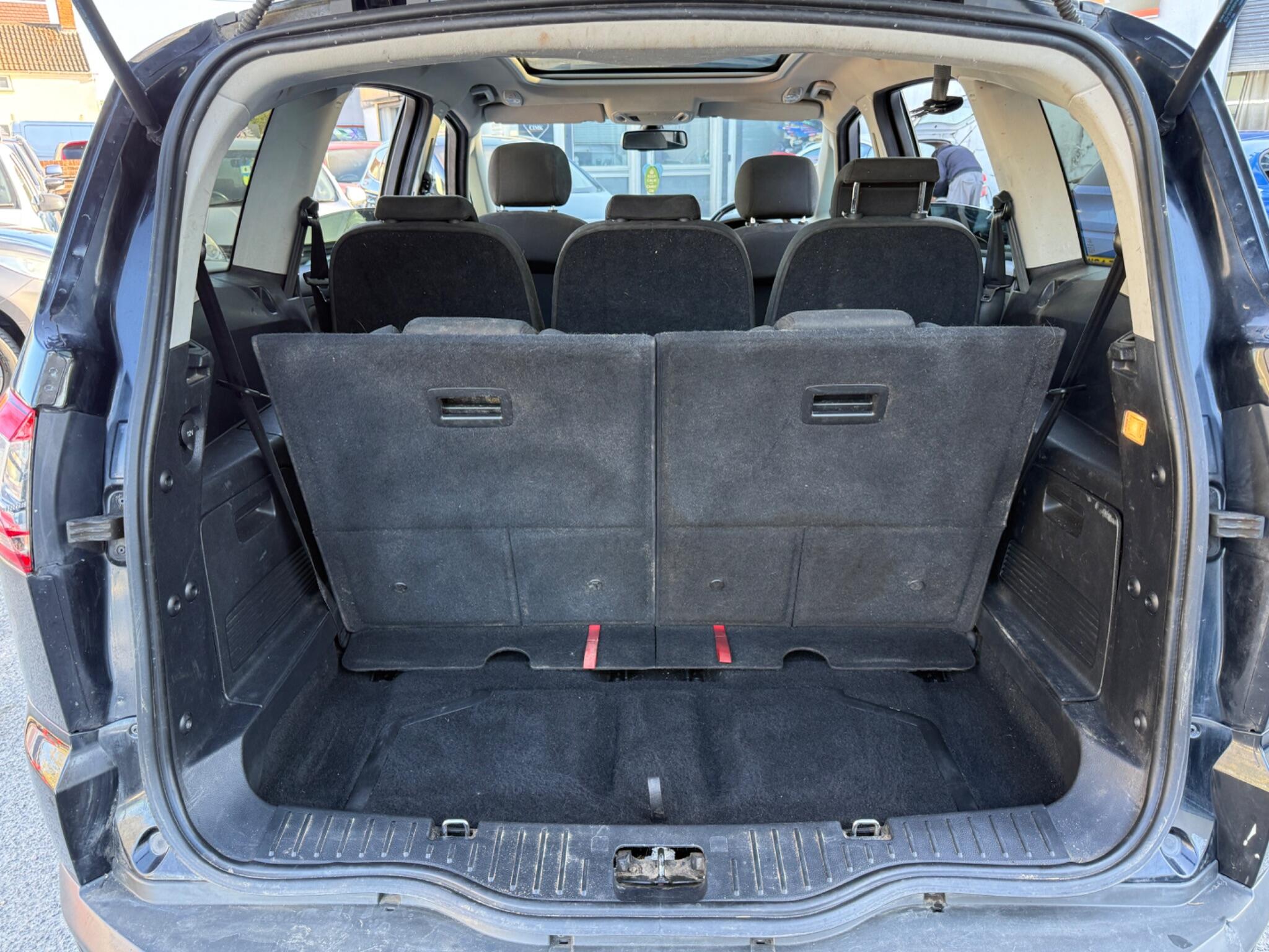 Ford S-Max - Image 20