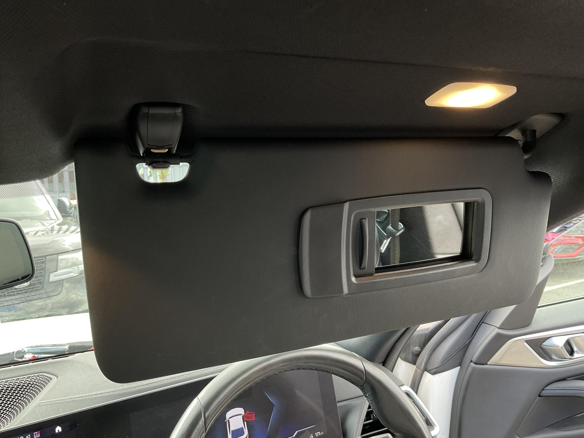 BMW I4 view 42