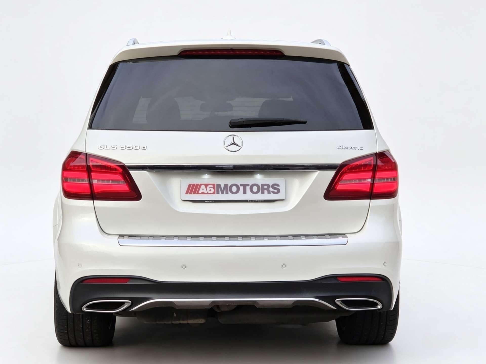Mercedes-Benz GLS view 11